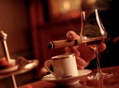 古巴雪茄：在贵族中衍生 在奢华中绽放