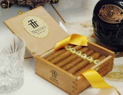 古巴千里达木盒雪茄