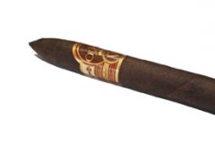奥利瓦雪茄公司推出Serie V Maduro雪茄