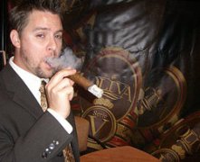 奥利瓦雪茄萨姆莱西亚推三重发酵Cain雪茄