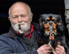 爱尔兰男人因病抛弃烟斗　狗亦面对戒烟