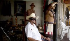 为什么国外很多雪茄店门口有一个印第安人雕像？