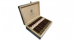 Crowned Heads正在为其品牌Míl Dias Maduro添加一个更暗淡的版本 Mil Días By Crowned He