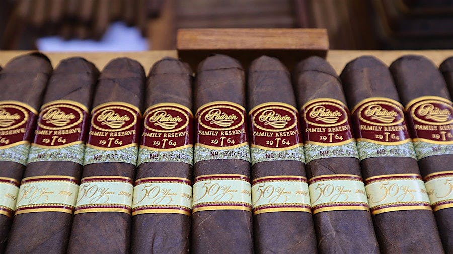 Padrón 60th