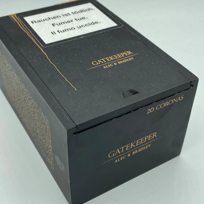 CigarsLover2019年最佳雪茄第2名 亚历克・布莱德利 看门人 皇冠 ALEC & BRADLEY GATEKEEPER CORONA