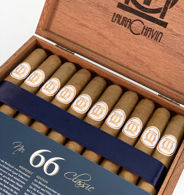 Laura Chavin Classic No.99 劳拉·查文 经典系列 99号 CigarsLover2020年最佳雪茄第5名